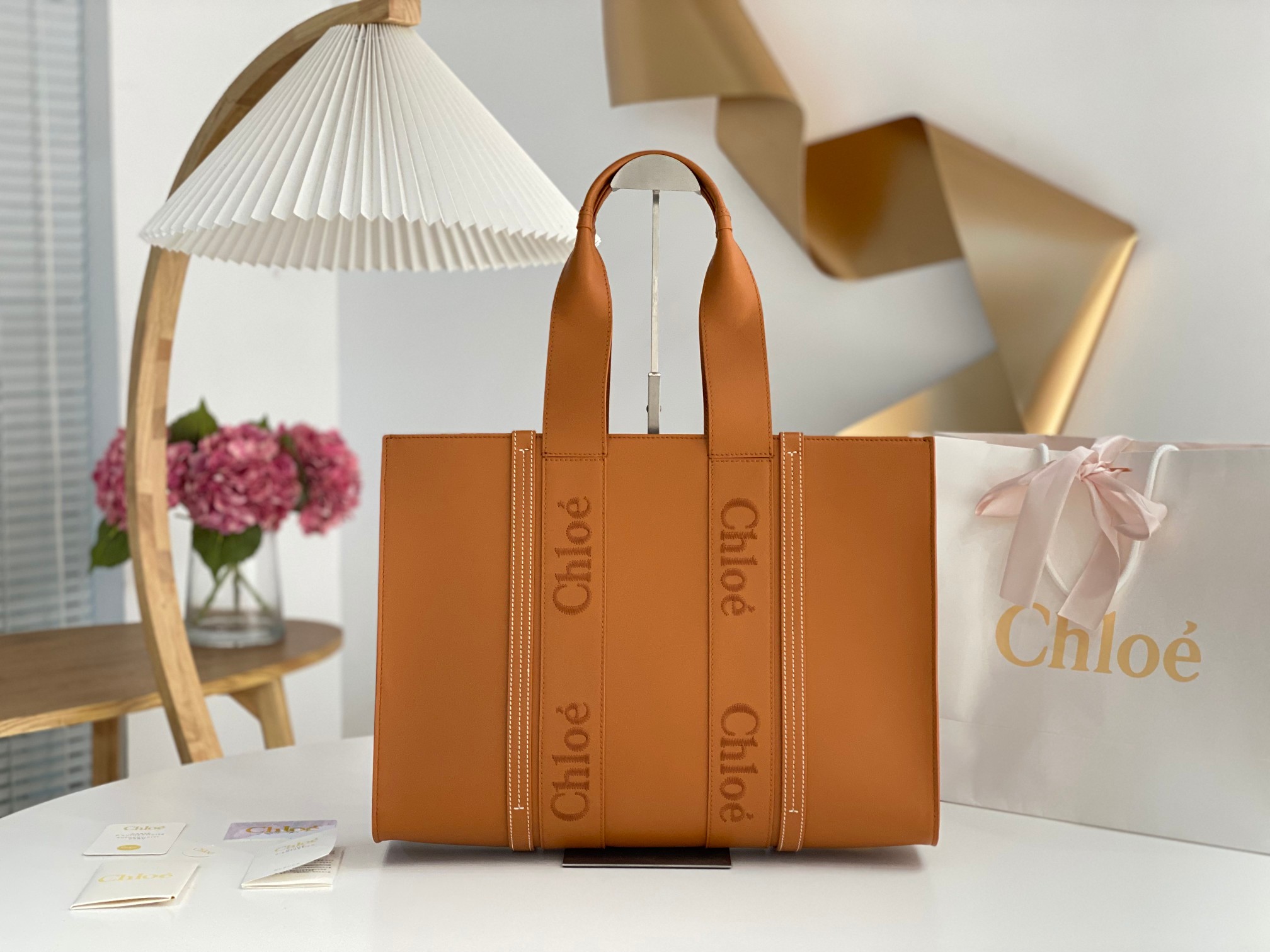 Chloe Large Woody Tote Bag In Caramel Soft Smooth Calfskin Leather